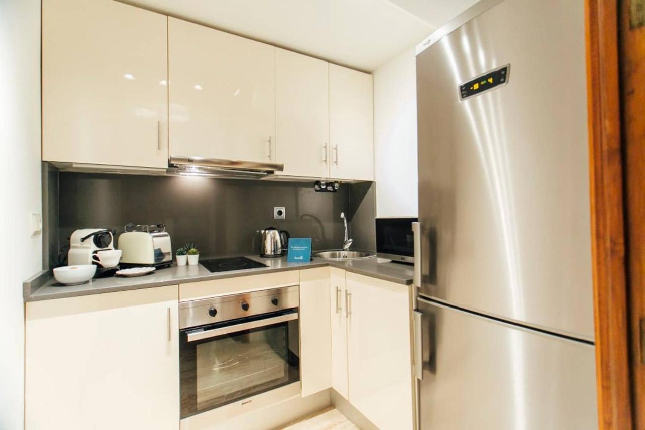 New With Height- 2Bd 1Bth- Pajaritos Apartment Sevilla Exterior foto