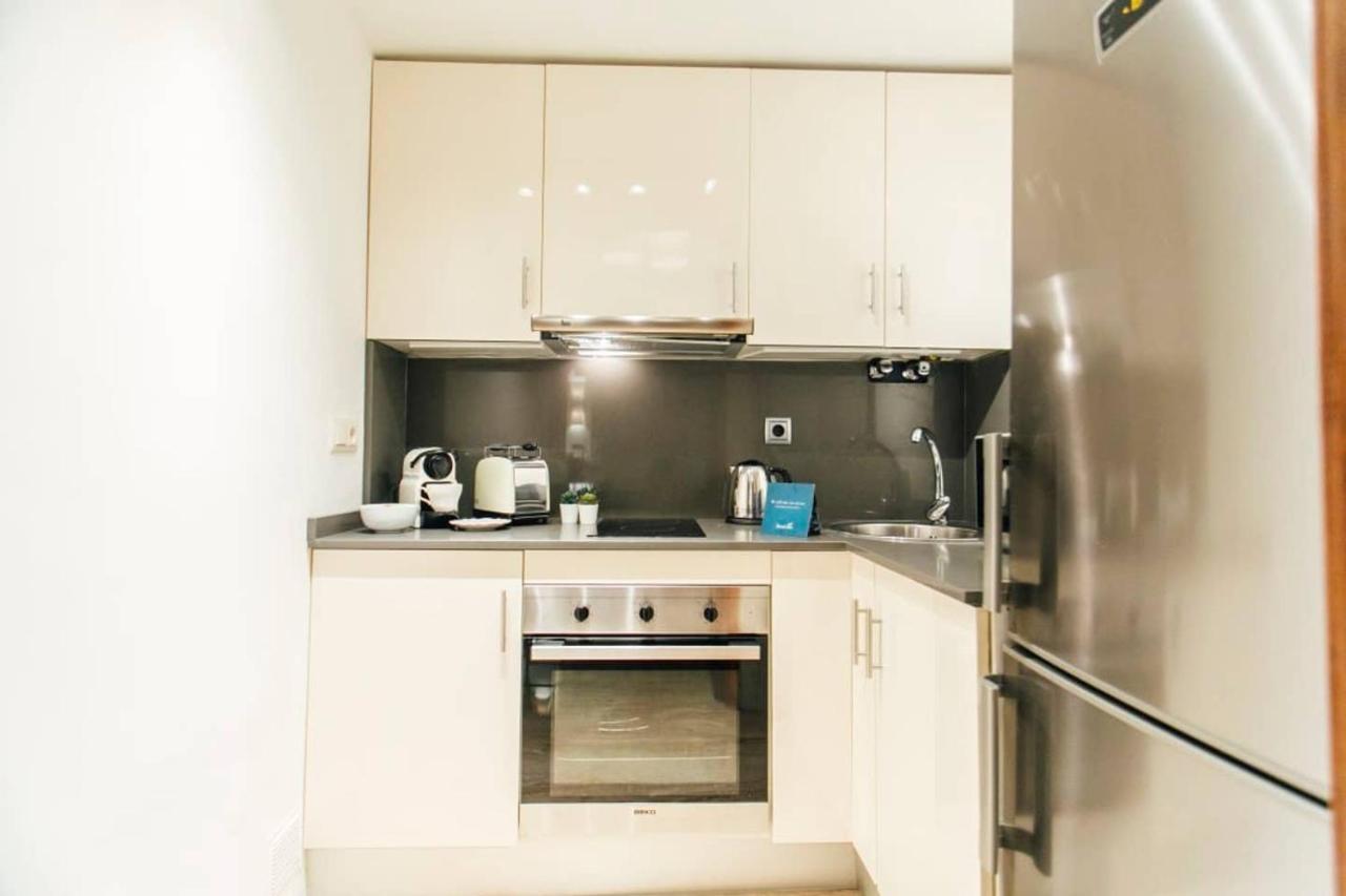 New With Height- 2Bd 1Bth- Pajaritos Apartment Sevilla Exterior foto