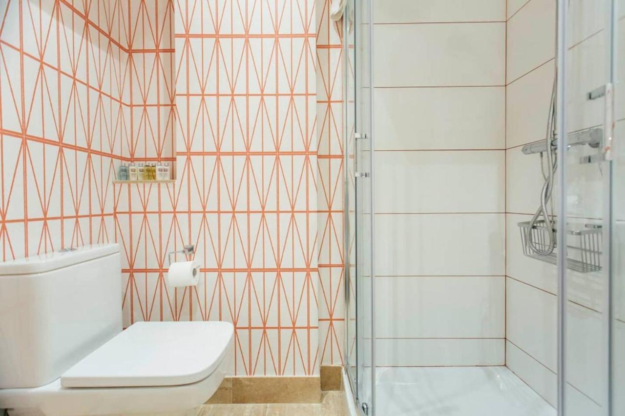 New With Height- 2Bd 1Bth- Pajaritos Apartment Sevilla Exterior foto